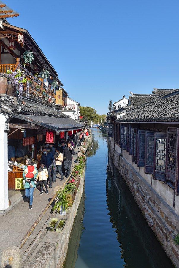 除了嫁人和死怎么才能摆脱原生家庭?游戏画面